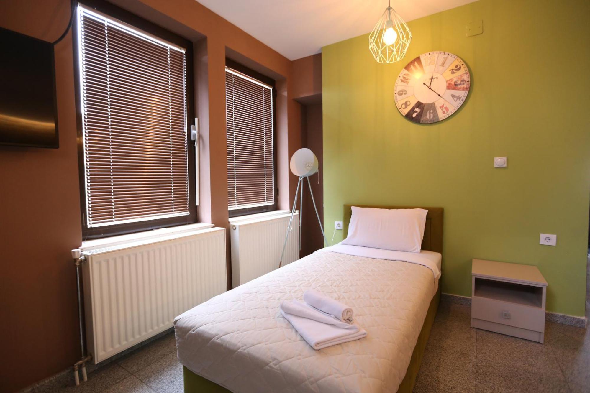 Hotel Korzo Битола Экстерьер фото